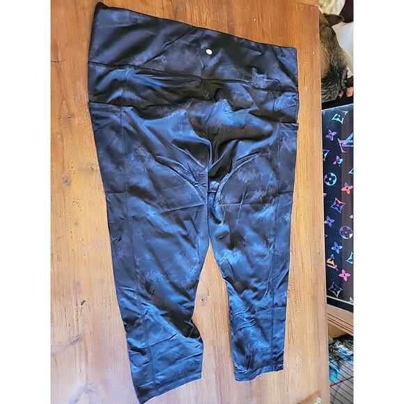 Yogalicious Lux High Waist Side Pocket Capri Leggings Women’s Size 3X - Picture 7 of 8